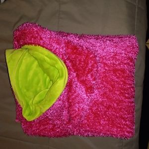 Twin sz 42x58 comforter